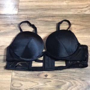 Victoria’s Secret black very sexy push up lace bra